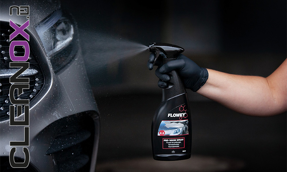 FLOWEY Pre-Wash Spray hatékony szennyoldó autómosás előkészítésére 500ml